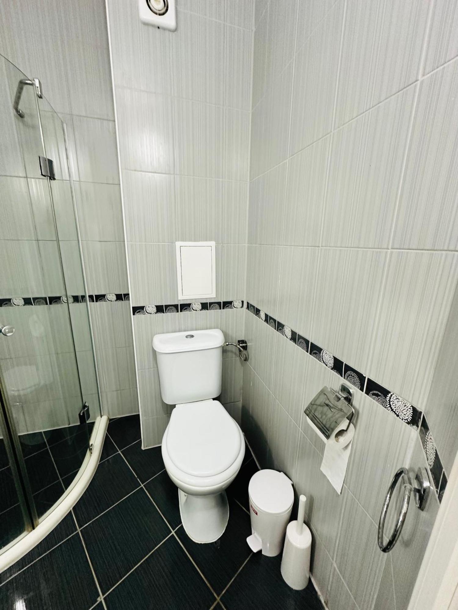 Blue Marine - Daneli Apartment Pantai Sunny Luaran gambar